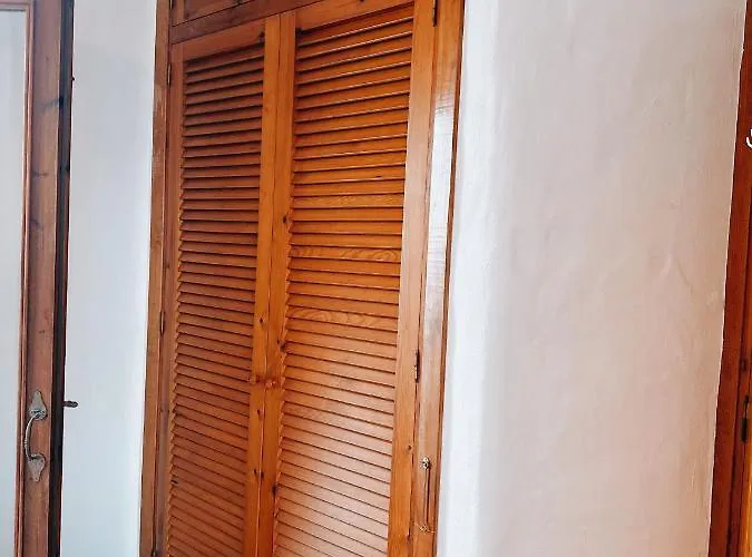 Sa Caseta De Fornells * אס מרקדל